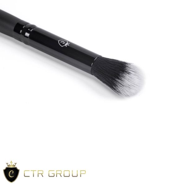 Brush for applying shadows, concealer, corrector CTR W0607